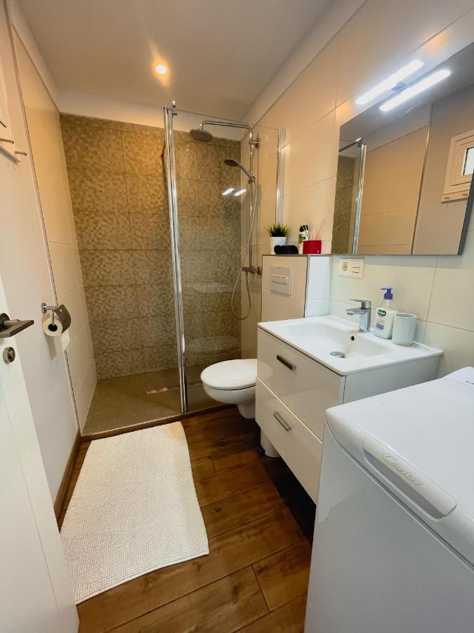 Harmony Apartments อาโรนา ภายนอก รูปภาพ